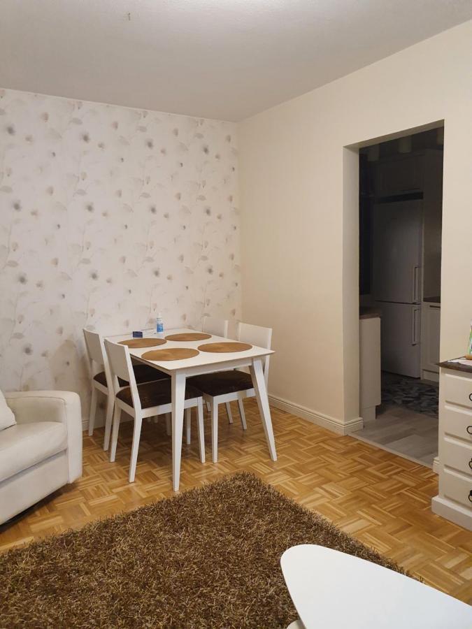 Kaunis Valoisa 3 Krs Pikkukaksio Vantaa Koivukylae Apartman Kültér fotó